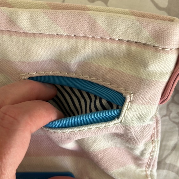 Juicy couture adorable girls or women’s purse - Picture 4 of 16